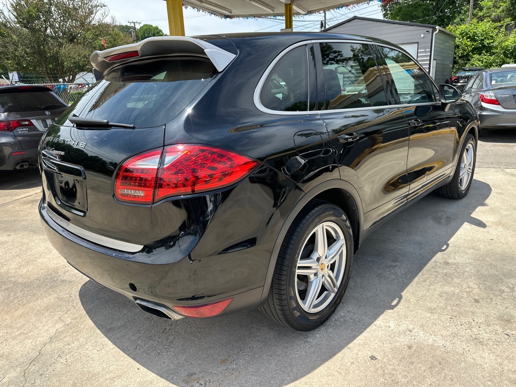 Photo 6 of this PORSCHE CAYENNE