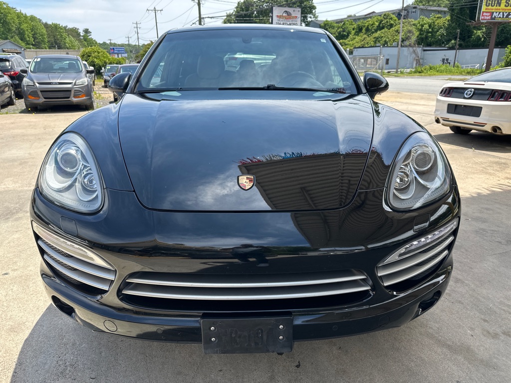Photo 3 of this PORSCHE CAYENNE