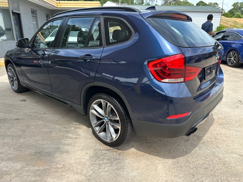 Photo 9 of this BMW X1