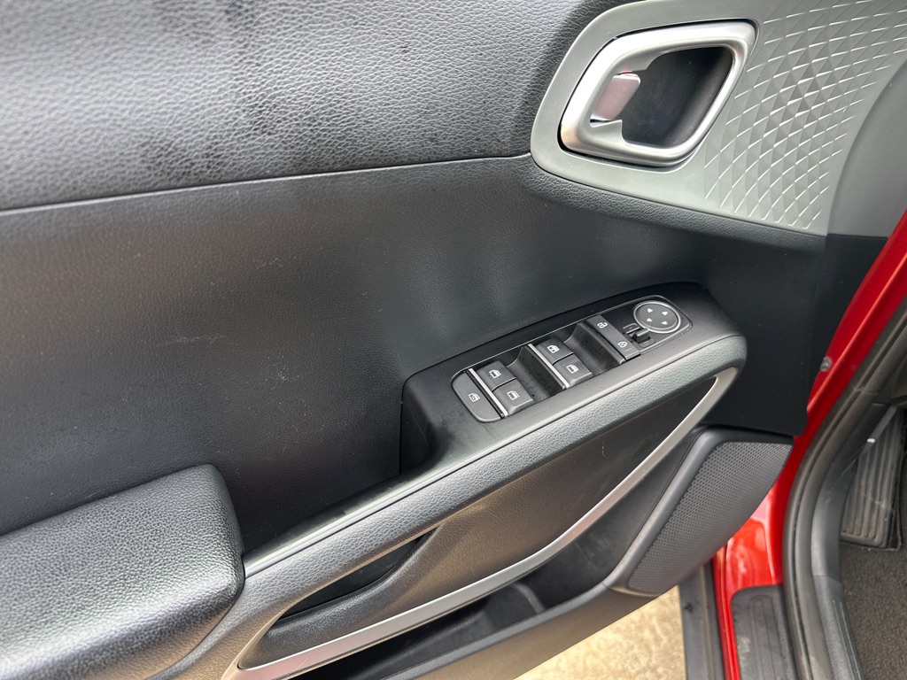 Photo 11 of this KIA SOUL
