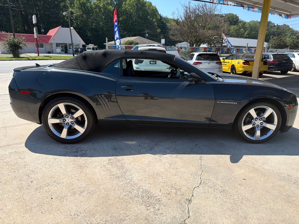 Photo 8 of this CHEVROLET CAMARO