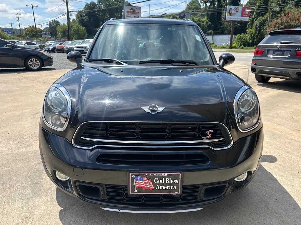 Photo 3 of this MINI COOPER