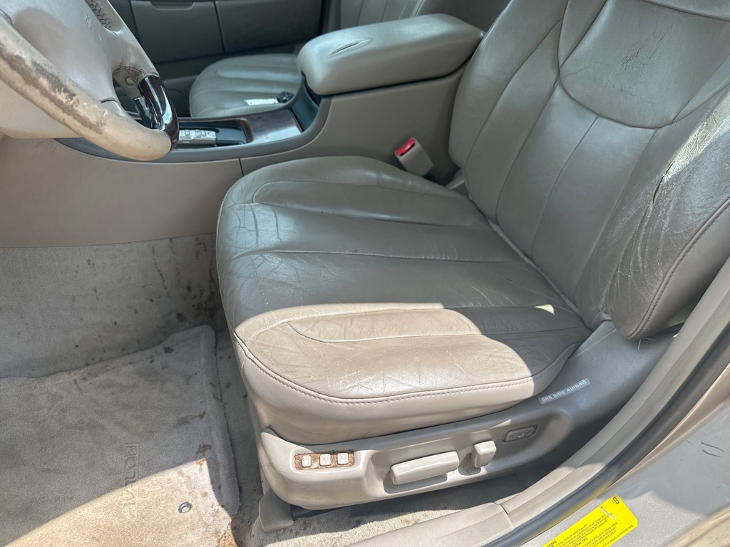 Photo 11 of this TOYOTA AVALON