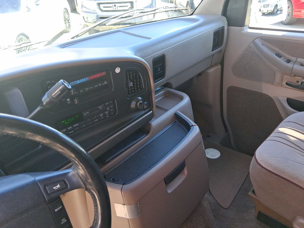Photo 16 of this FORD ECONOLINE