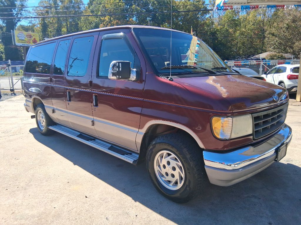 Photo 5 of this FORD ECONOLINE