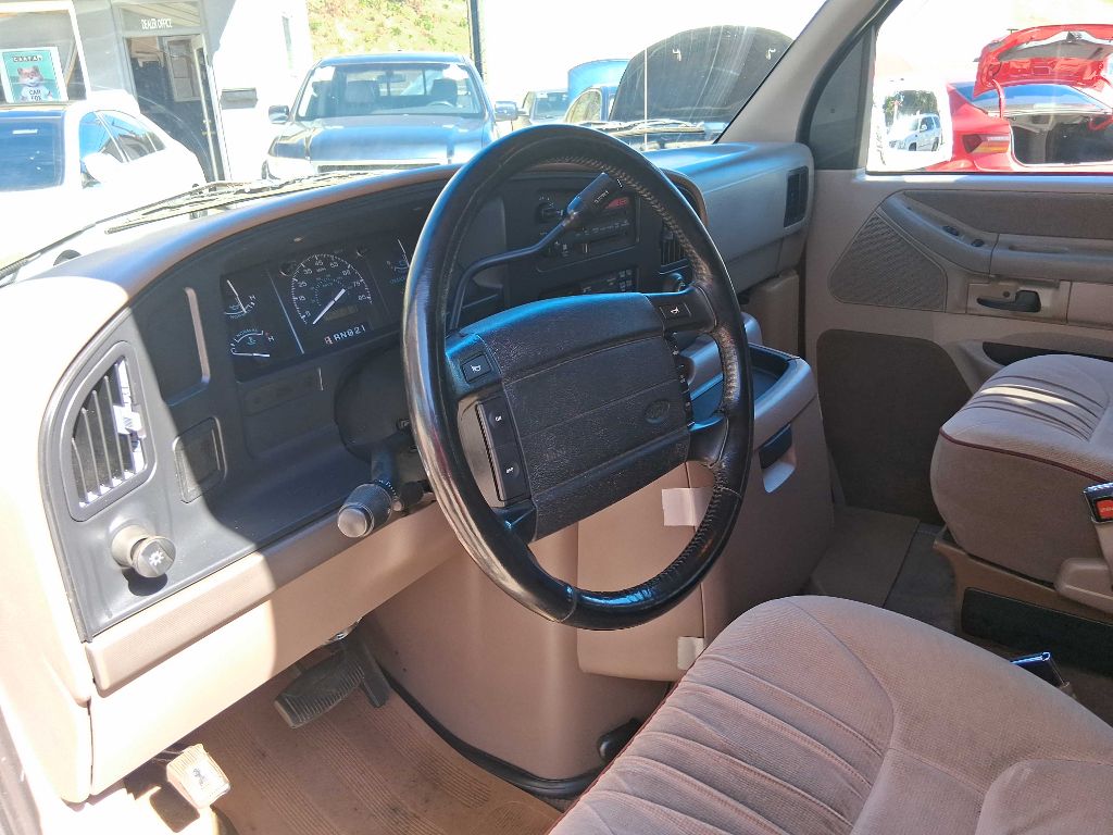 Photo 15 of this FORD ECONOLINE
