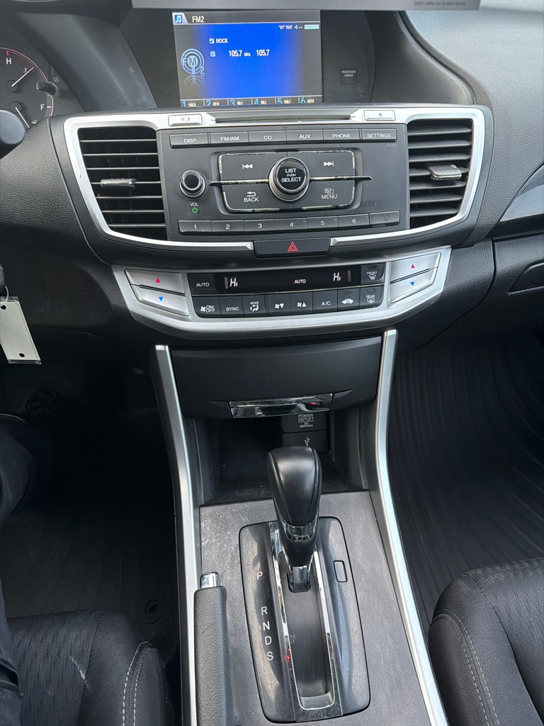Photo 11 of this HONDA ACCORD
