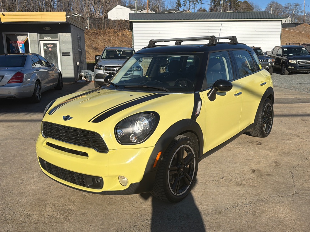 Photo 3 of this MINI COOPER