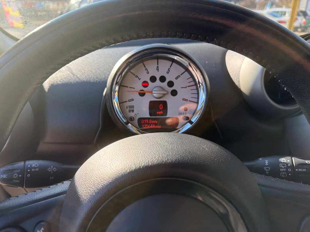 Photo 12 of this MINI COOPER