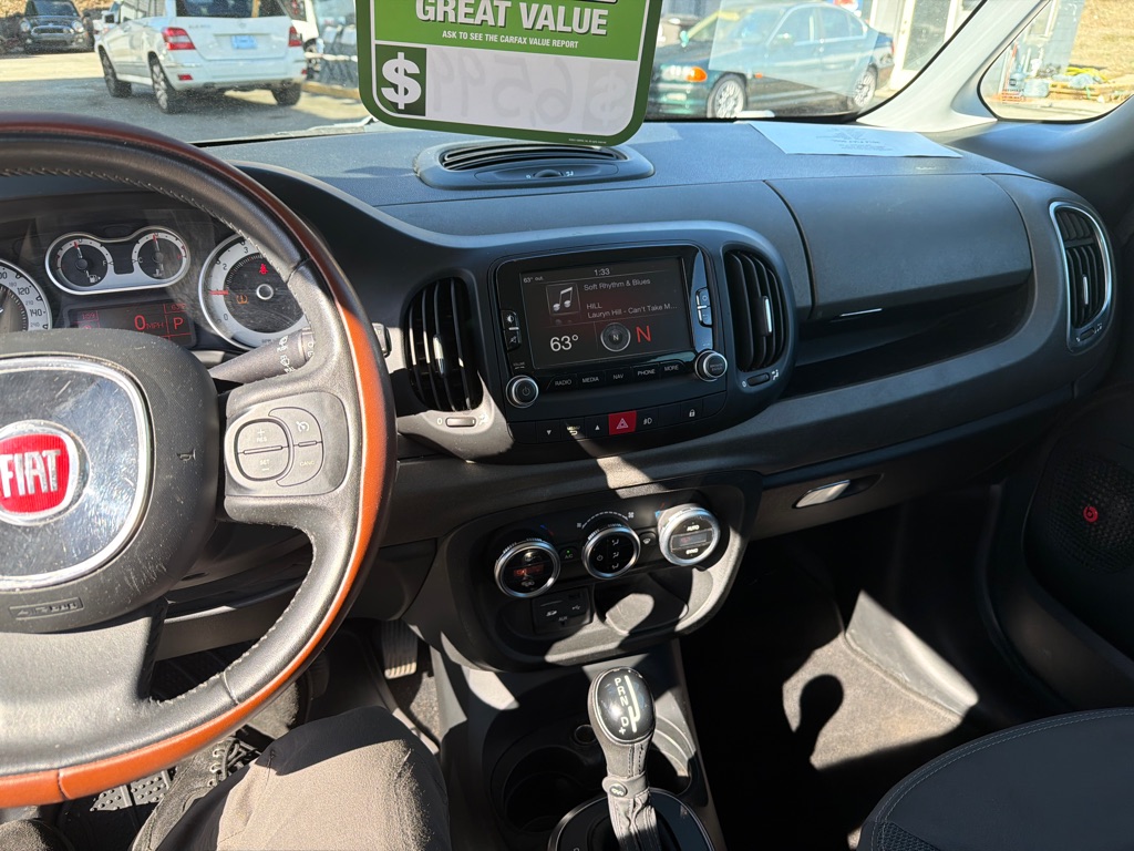 Photo 15 of this FIAT 500L