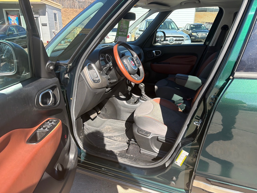 Photo 9 of this FIAT 500L