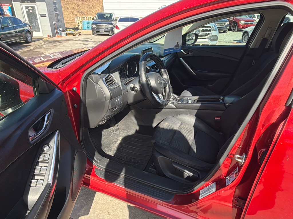 Photo 9 of this MAZDA 6