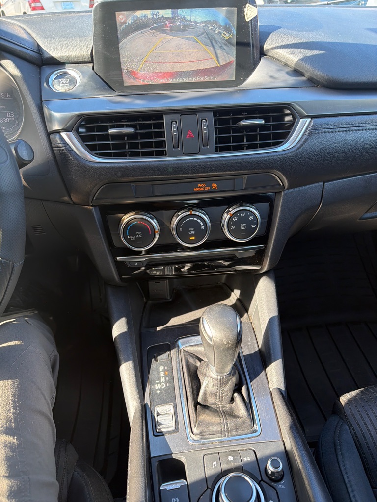 Photo 12 of this MAZDA 6