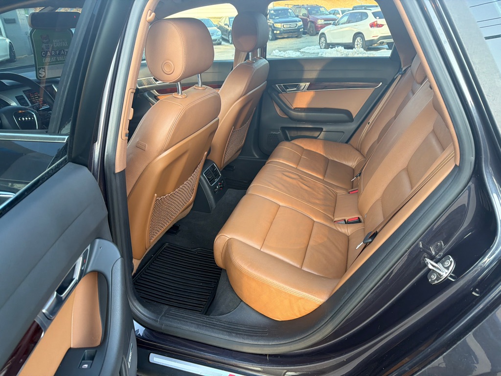 Photo 11 of this AUDI A6