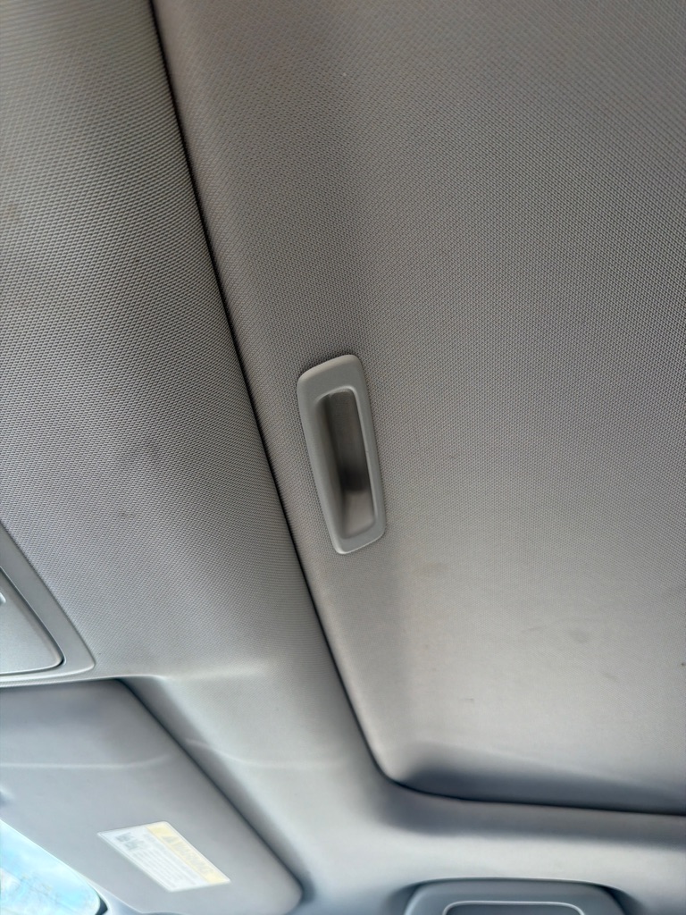 Photo 17 of this HONDA CR-V