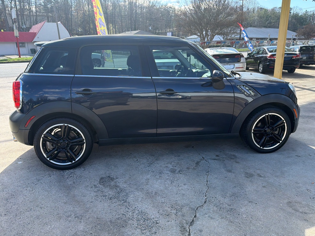 Photo 8 of this MINI COOPER