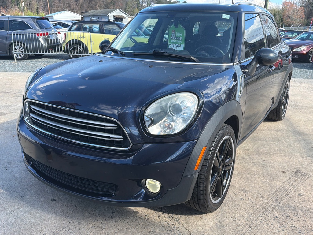 Photo 3 of this MINI COOPER