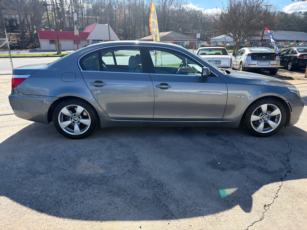 Photo 8 of this BMW 528
