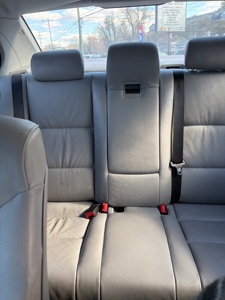 Photo 17 of this BMW 528