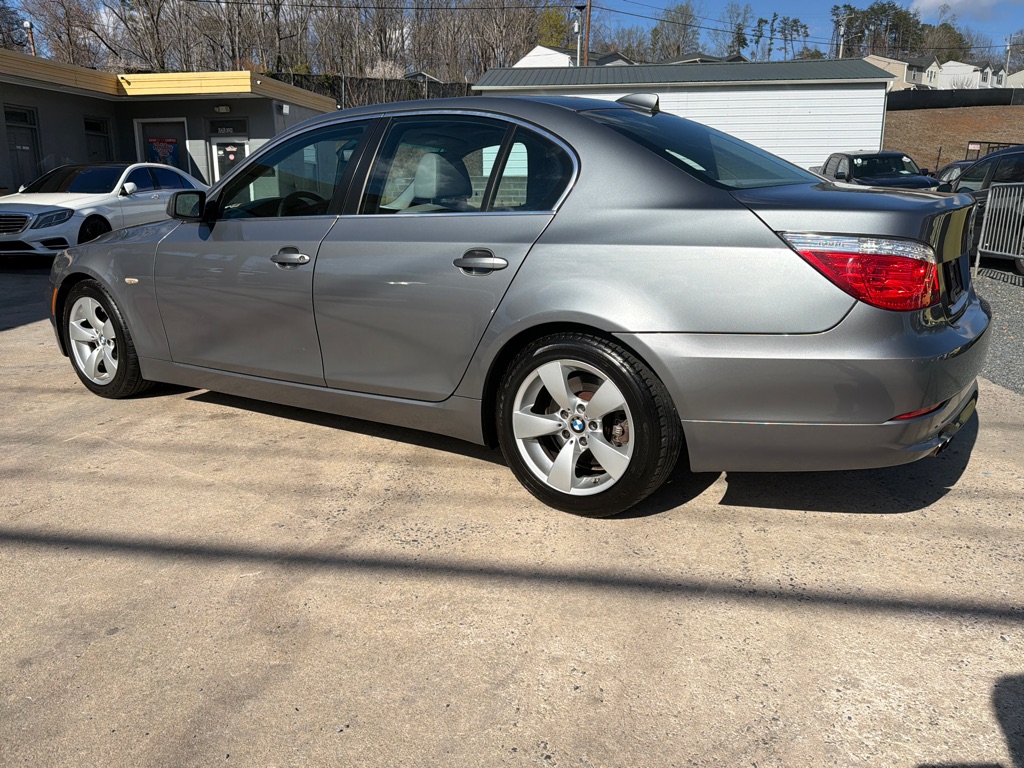Photo 5 of this BMW 528