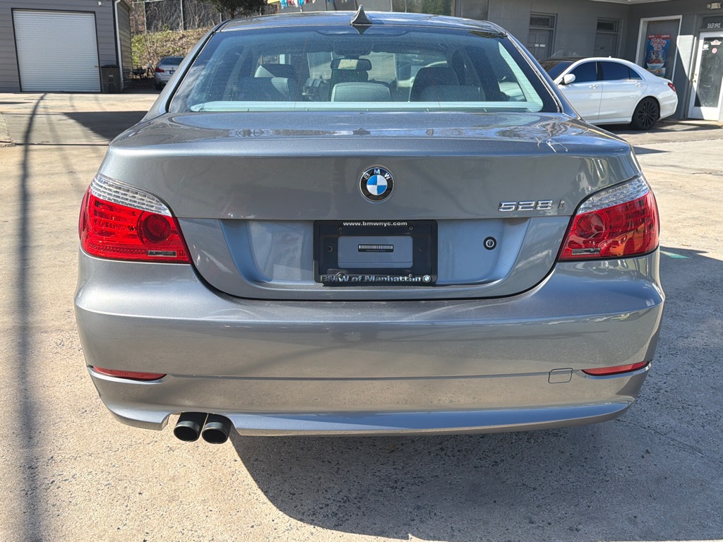 Photo 6 of this BMW 528