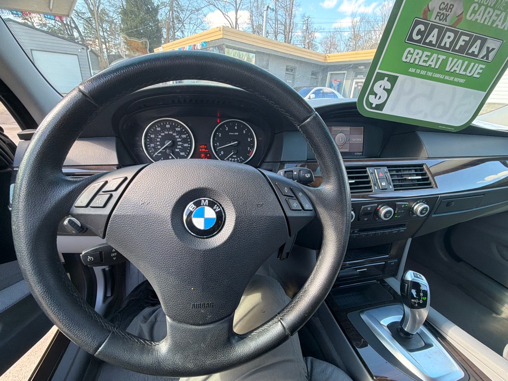 Photo 14 of this BMW 528