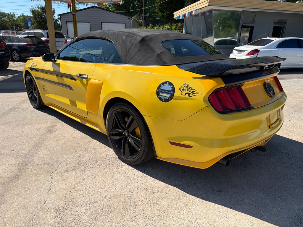 Photo 5 of this FORD MUSTANG