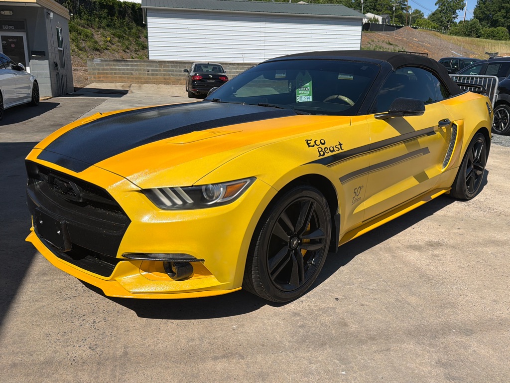 Photo 3 of this FORD MUSTANG