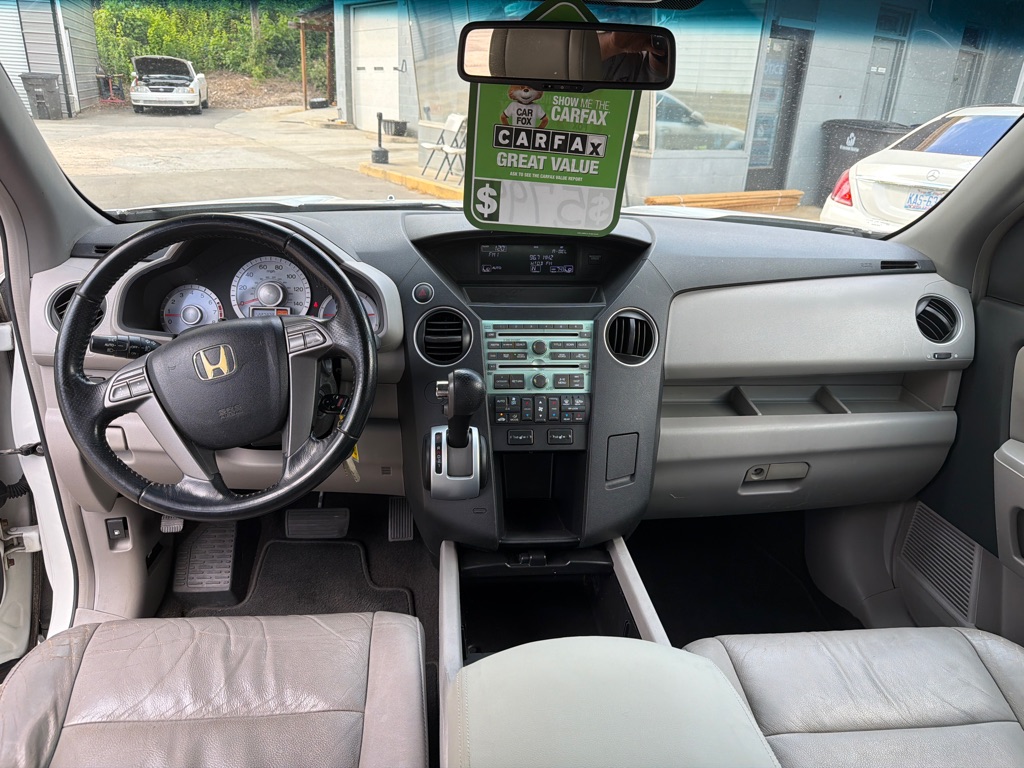 Photo 13 of this HONDA PILOT