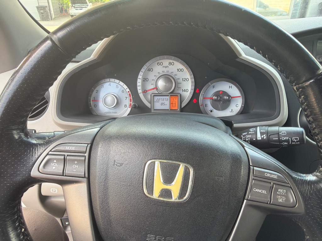 Photo 16 of this HONDA PILOT