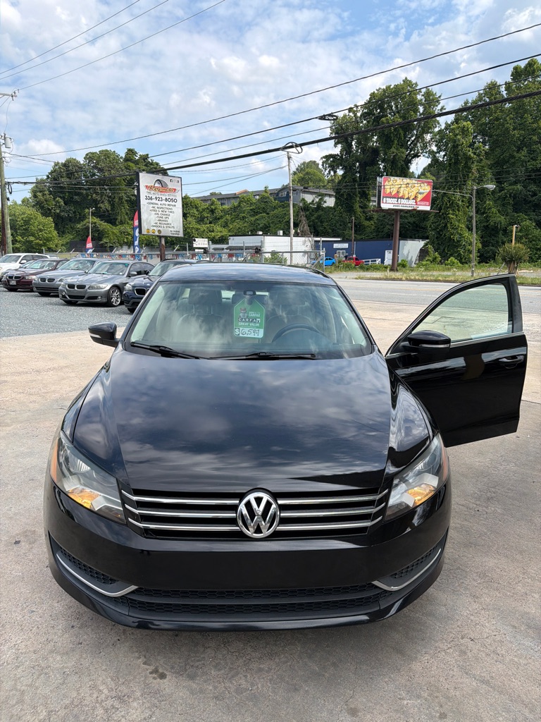 Photo 18 of this VOLKSWAGEN PASSAT