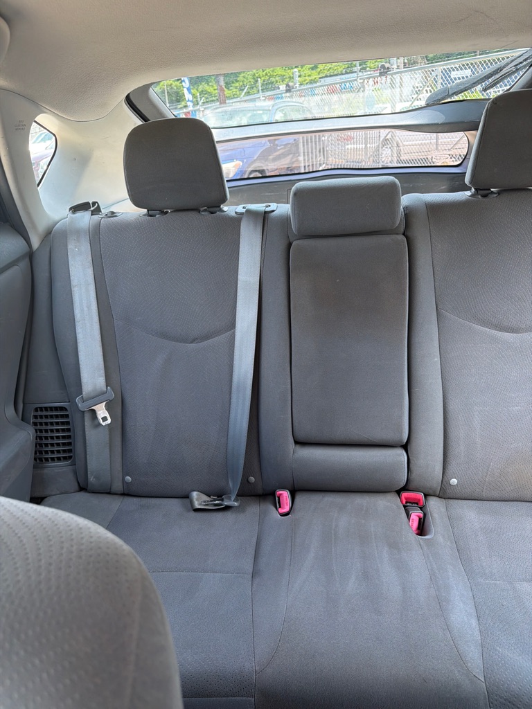 Photo 15 of this TOYOTA PRIUS