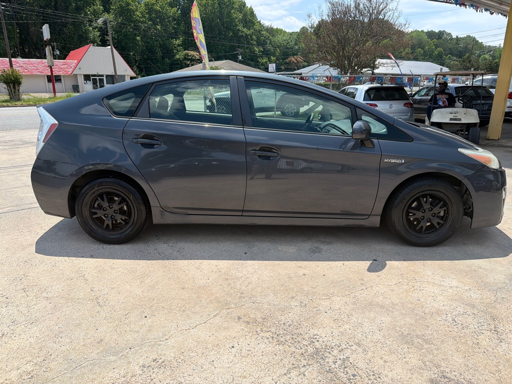 Photo 8 of this TOYOTA PRIUS