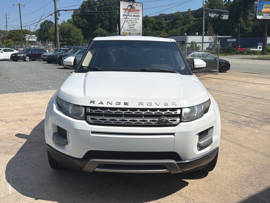 Photo 2 of this LAND ROVER RANGE ROVER EVO