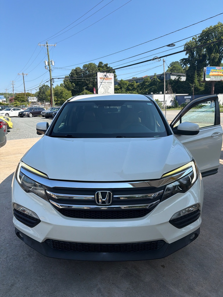 Photo 21 of this HONDA PILOT