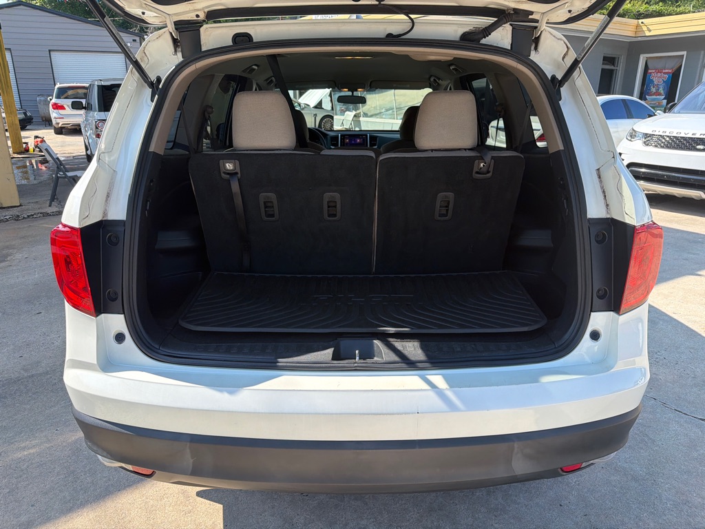 Photo 10 of this HONDA PILOT