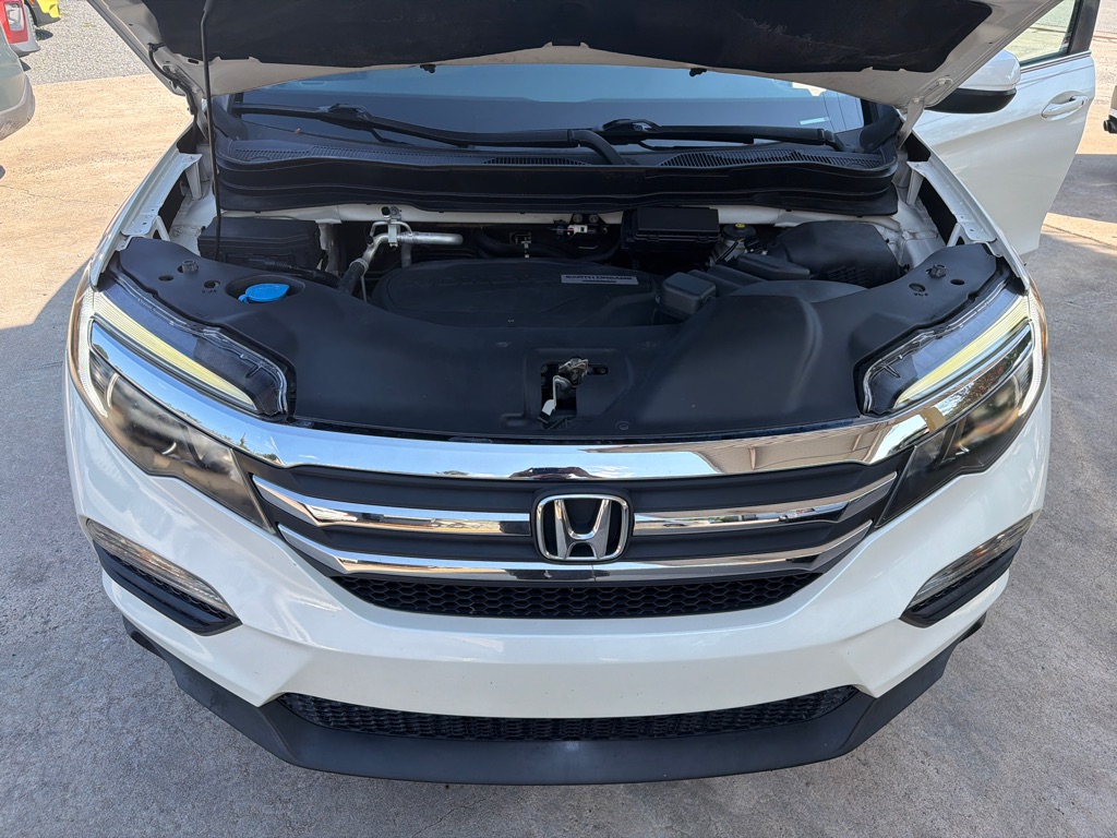 Photo 20 of this HONDA PILOT