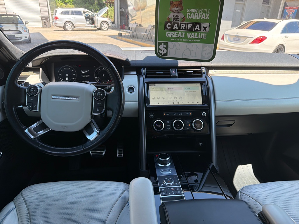Photo 17 of this LAND ROVER DISCOVERY