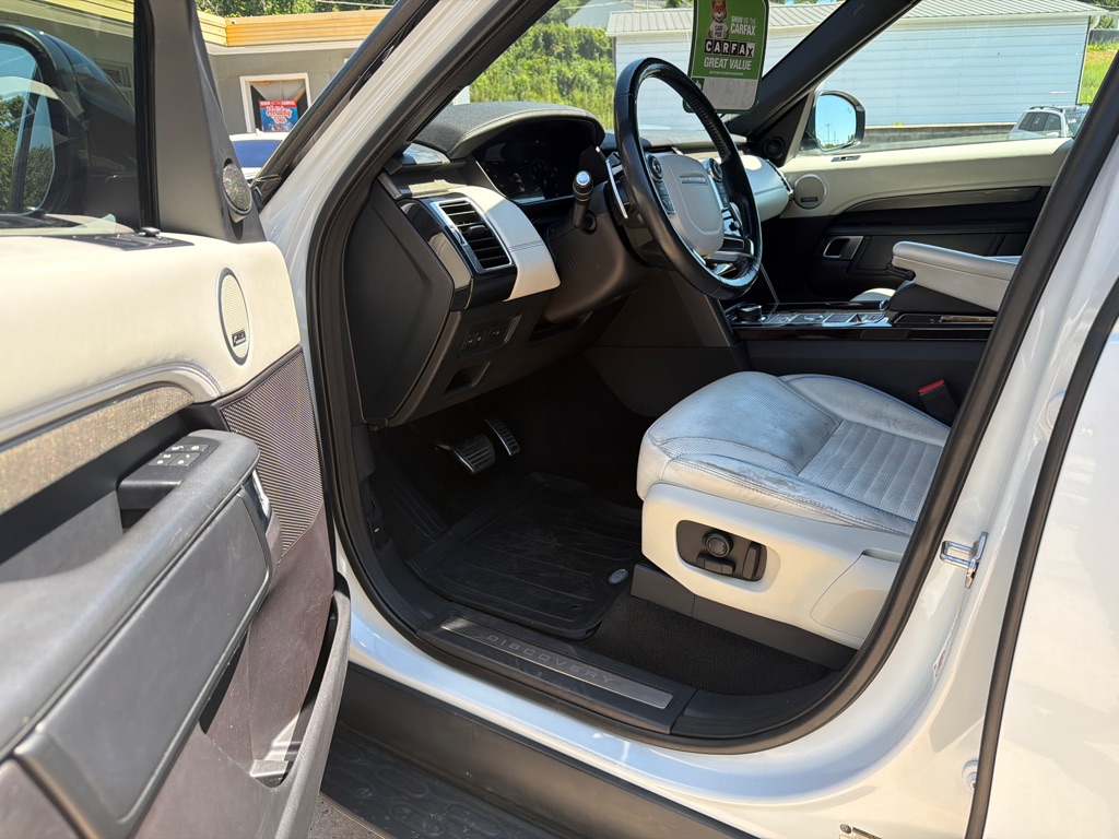Photo 18 of this LAND ROVER DISCOVERY