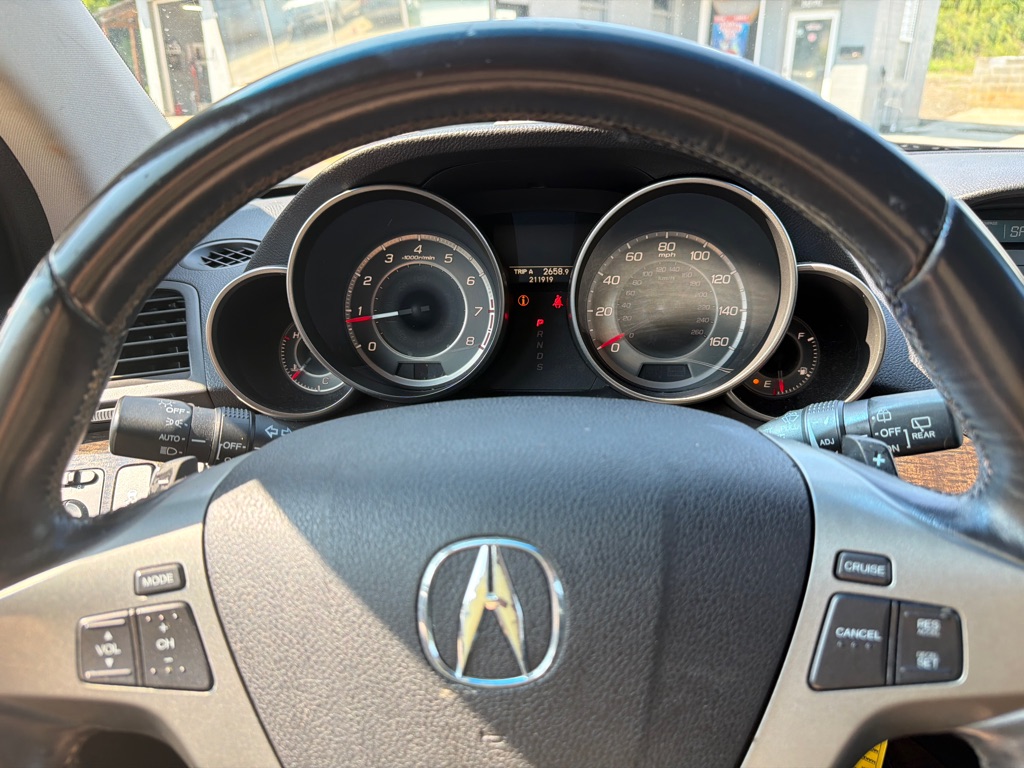 Photo 13 of this ACURA MDX