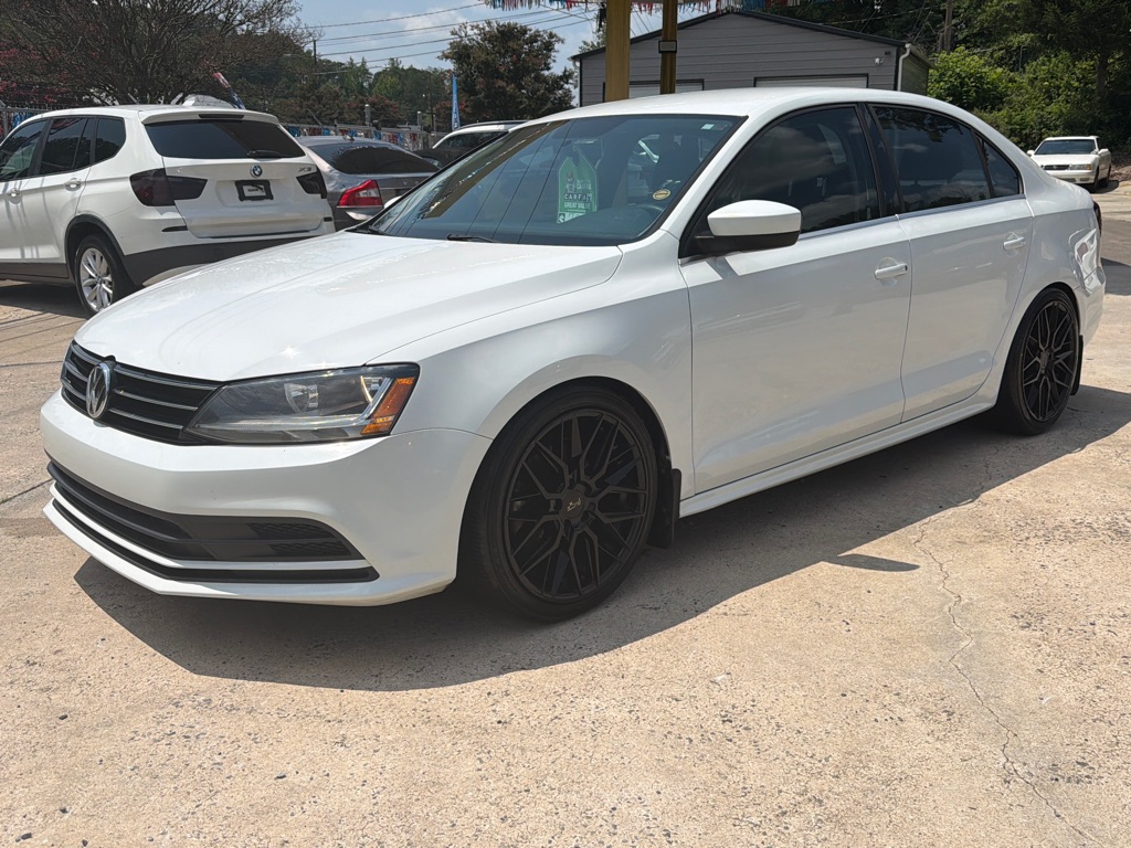 Photo 3 of this VOLKSWAGEN JETTA