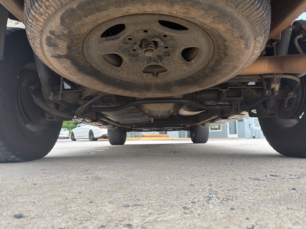 Photo 20 of this CHEVROLET AVALANCHE