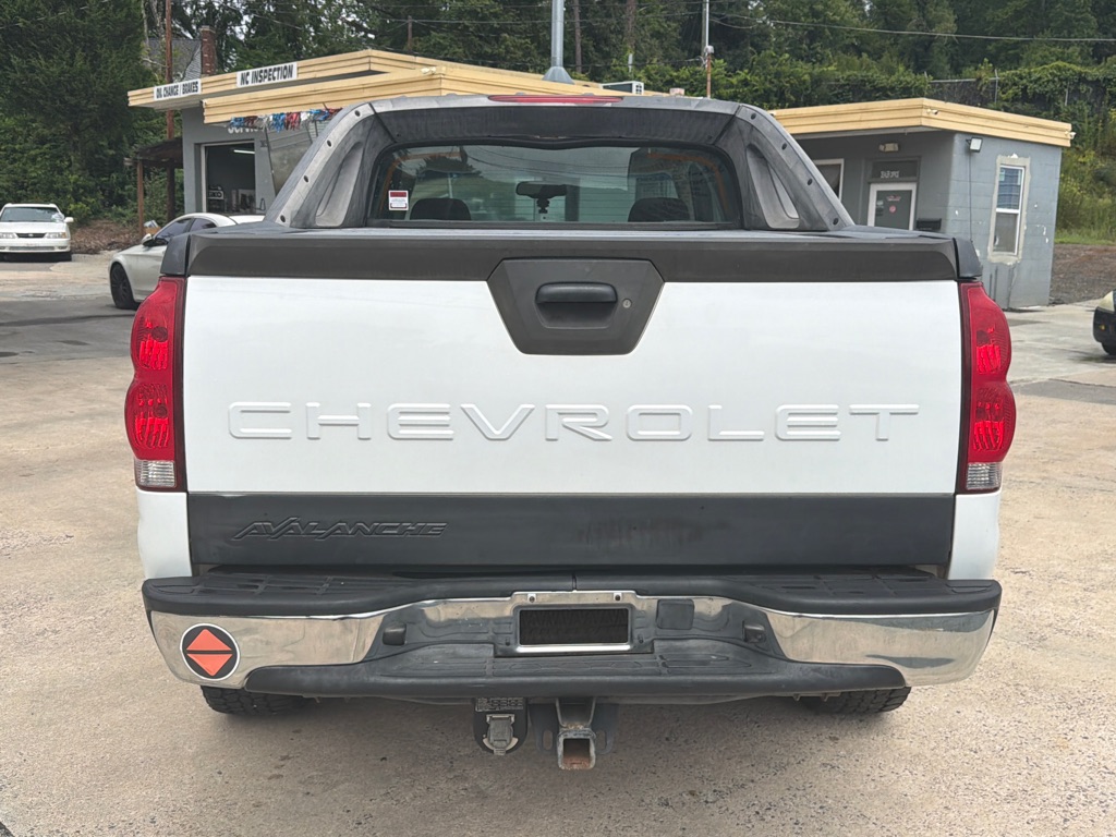 Photo 6 of this CHEVROLET AVALANCHE