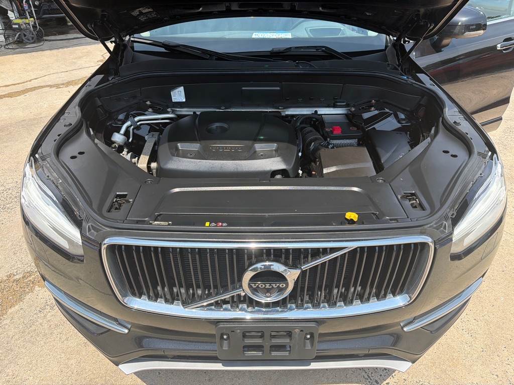 Photo 22 of this VOLVO XC90