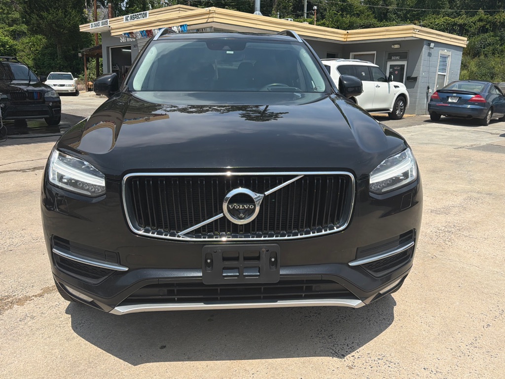 Photo 2 of this VOLVO XC90