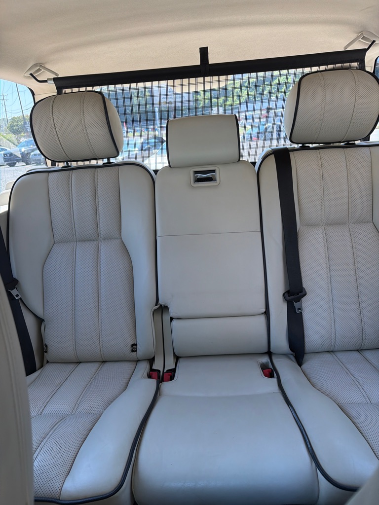 Photo 17 of this LAND ROVER RANGE ROVER