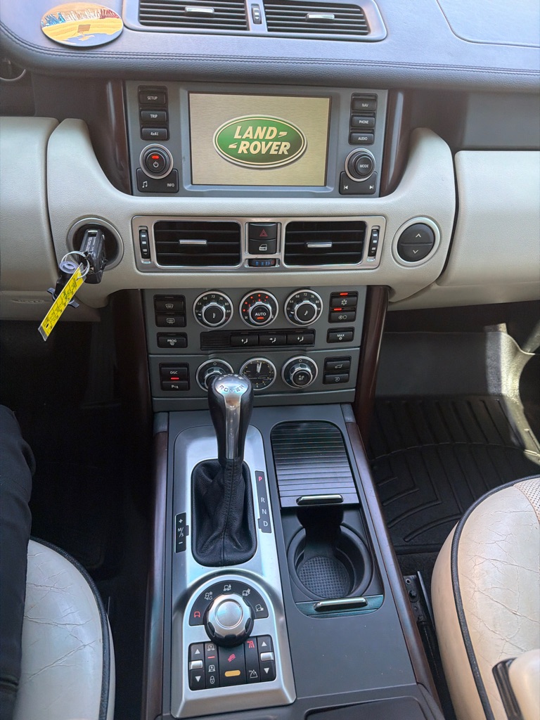 Photo 16 of this LAND ROVER RANGE ROVER