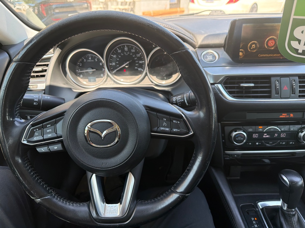 Photo 14 of this MAZDA 6