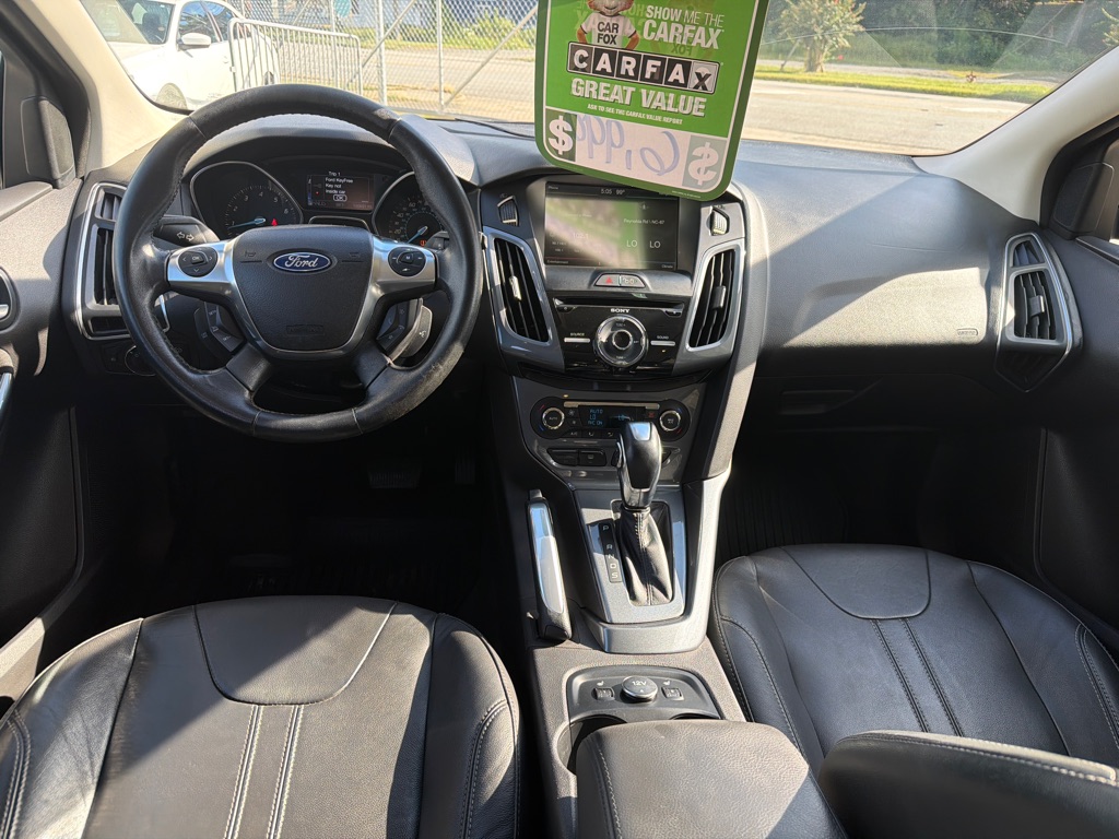 Photo 10 of this FORD FOCUS