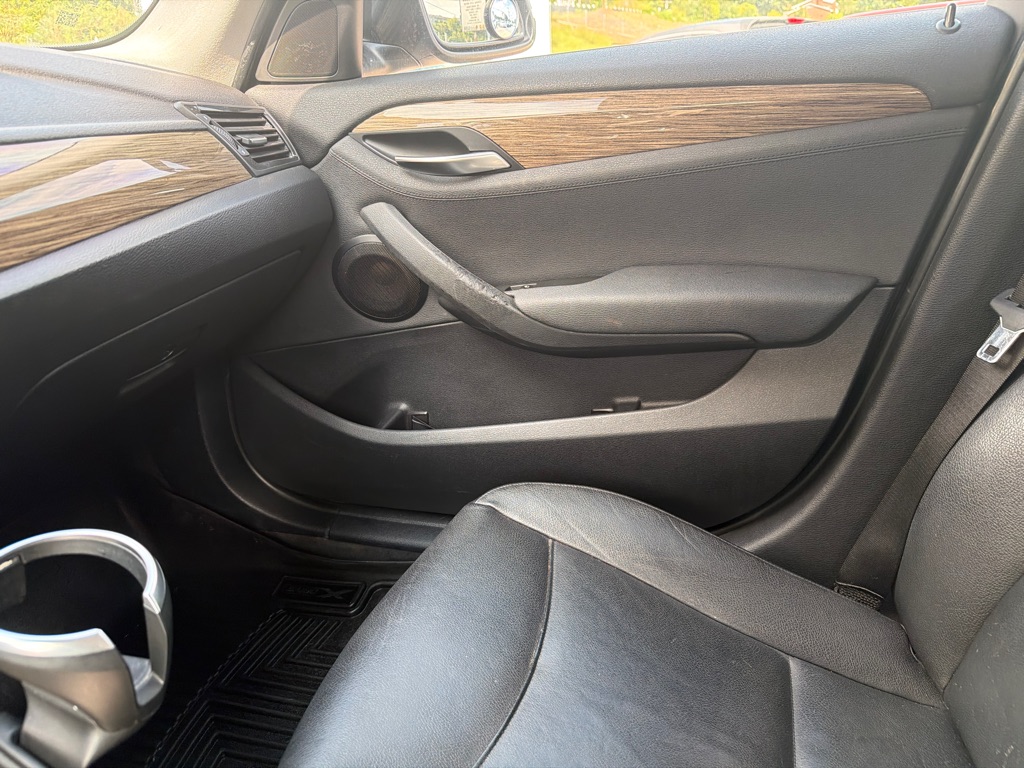 Photo 18 of this BMW X1